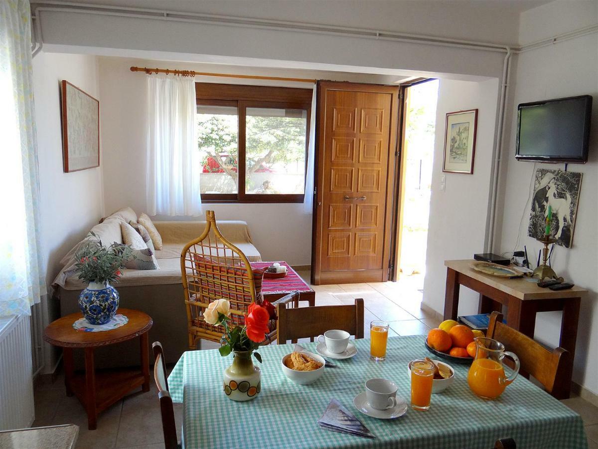 Apartment By The Sea Като-Даратсо Экстерьер фото